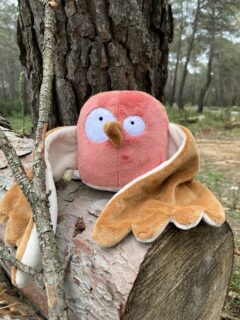 ✨ George le rouge-gorge 🍂🍁✨

Petit doudou rouge-gorge dans la forêt 🌳 🍂🍃🍄

#doudoufaitmain #doudoucousumain #doudoupersonnalisé #creationsfrancaises #fabriqueenfrance #artisanatfrancais #creationartisanale #creatricefrancaise #doudouoriginal #coozinoo #doudouunique #peluchefaitmain #doudousurmesure #creationdoudou #doudouanimal #cadeaunaissance #cadeaudenaissance #cadeaunaissancepersonnalisé #cadeaunaissancefaitmain #listedenaissance #futuremaman #doudounaissance #cadeaubebe #doudoubebe #creatricebebe #doudourigolo #doudouoiseau #doudourougegorge